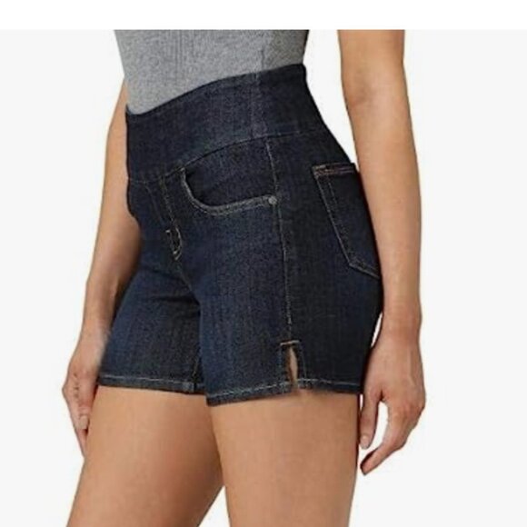 Rock & Republic Pants - Rock & Republic Rx Fever Stretch Pull On Shorts Sz 8